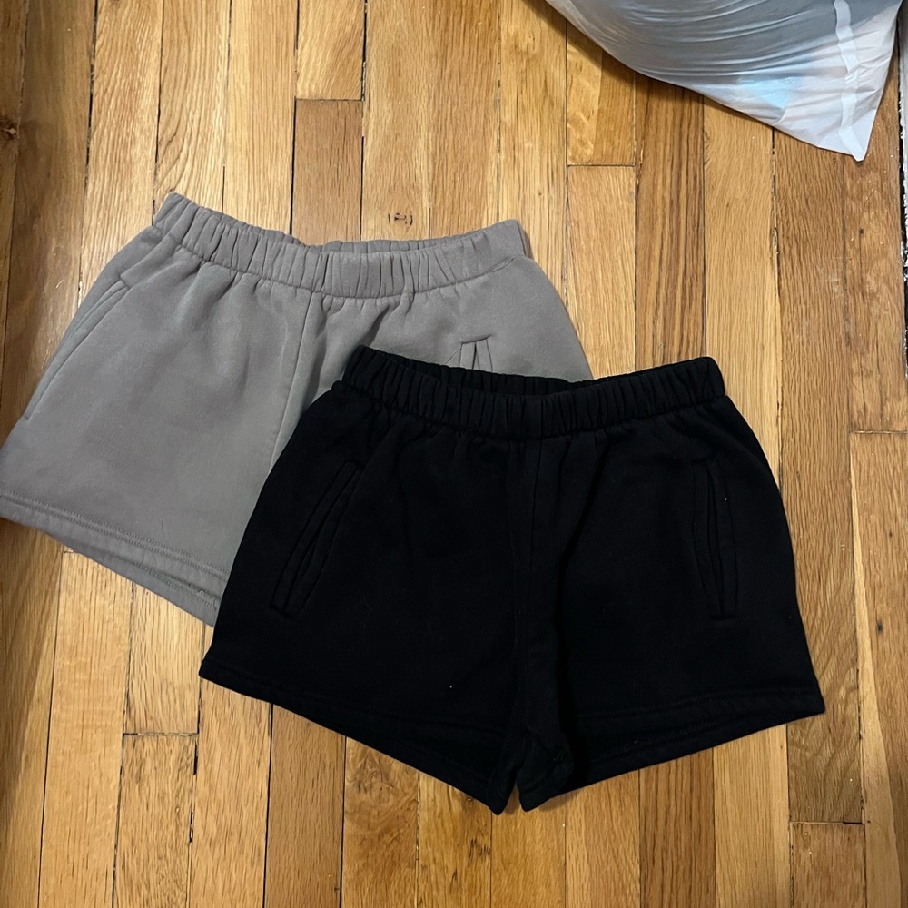 IN THE KNOW sweatshorts bundle. Size S but can fit XS. beige/tan and black.
